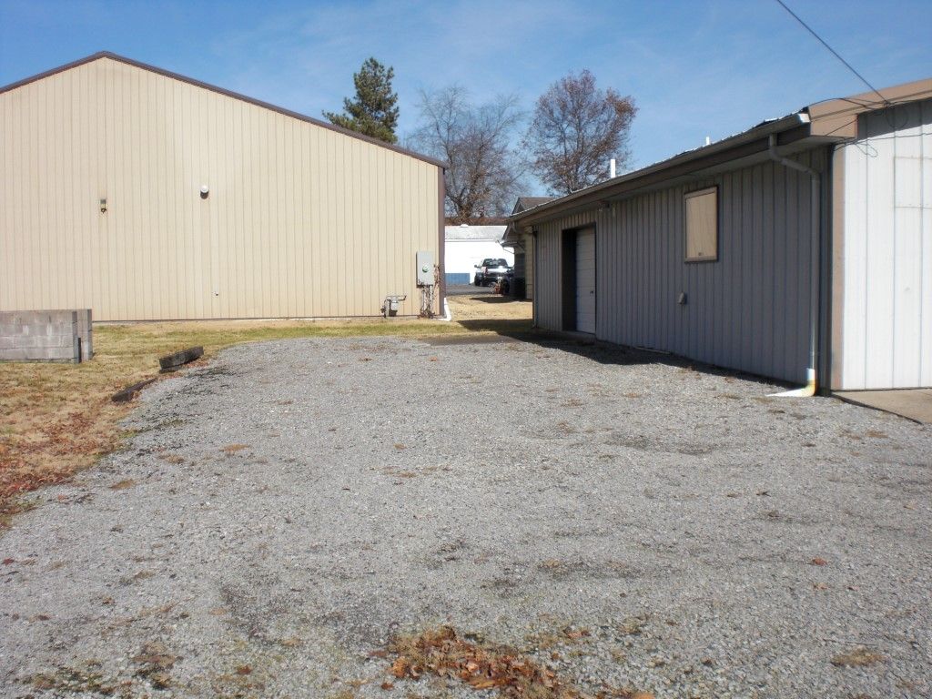 207 S Pershing St, Energy, IL 62933